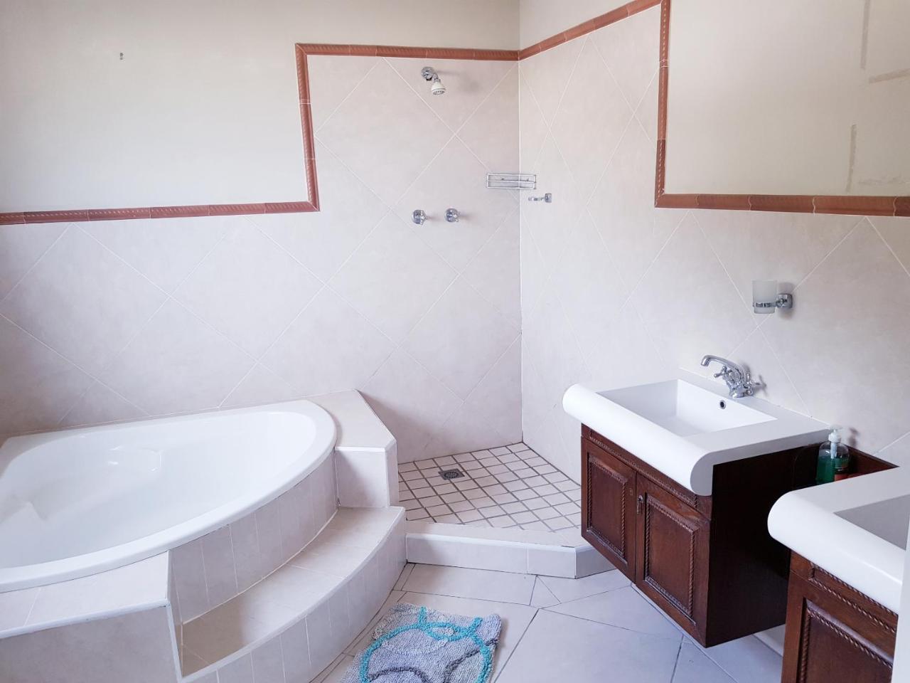 Beach View Guest House Fish Hoek Esterno foto